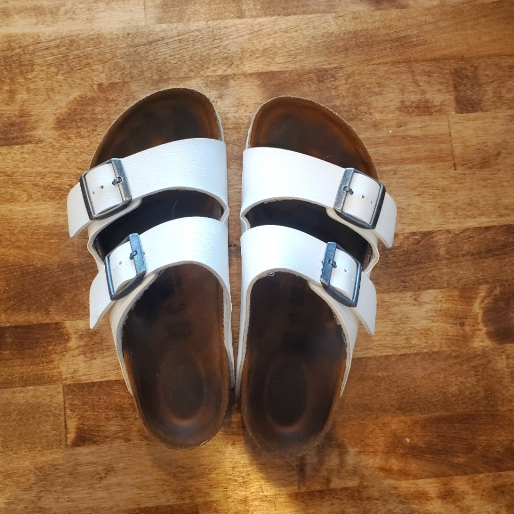 Birkenstock white sandals 37